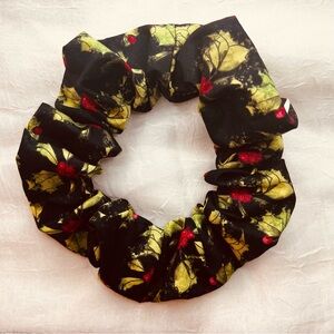 Scrunchie Hair Accessory, Black, Holly Berry Print, 100% Cotton